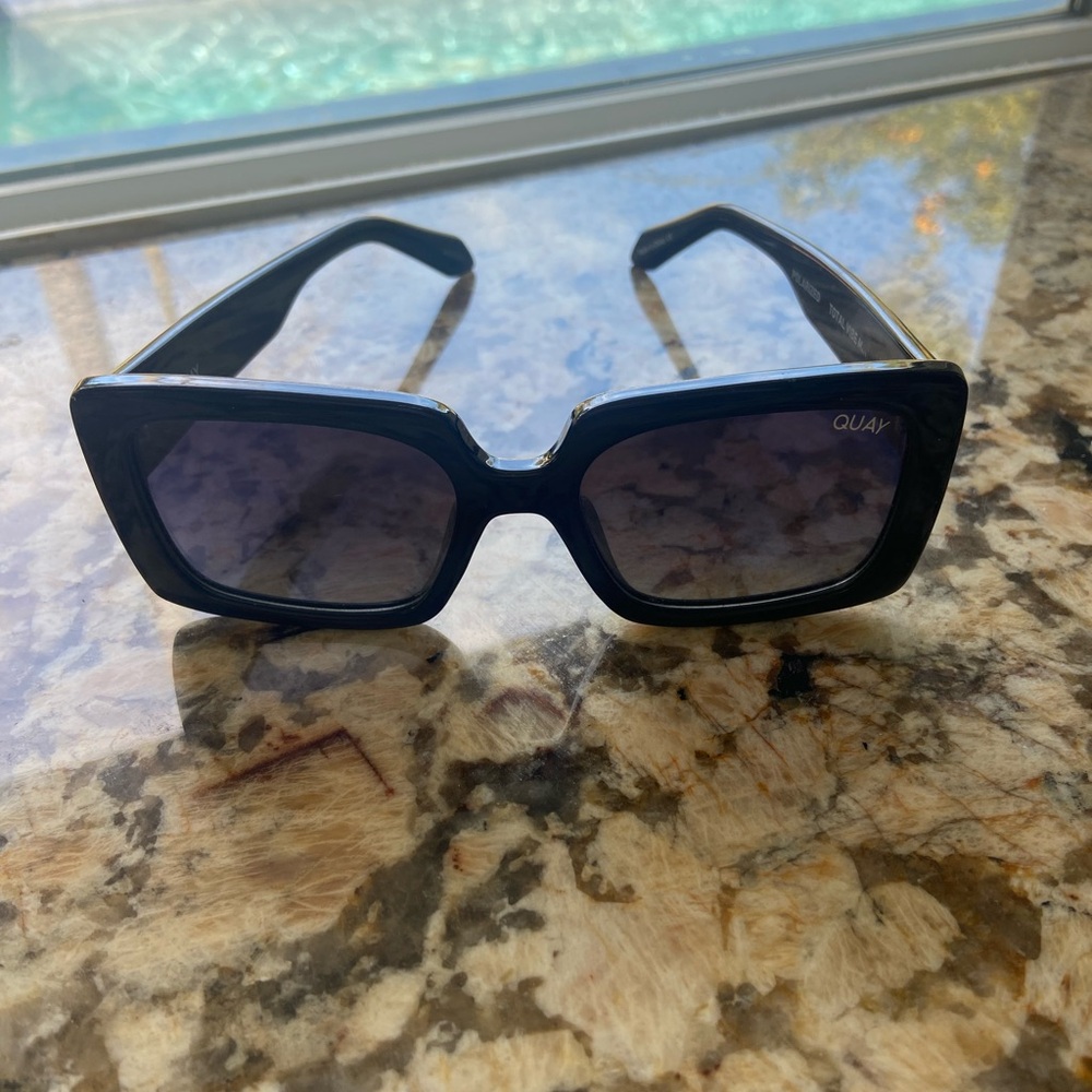 Quay Australia Dark Square Sunglasses